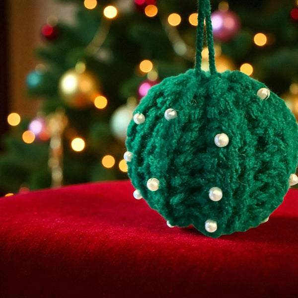 Crochet Christmas Ornaments | Handmade Holiday Baubles | Red Green White Décor | Beaded or Plain | Giftable Tree Decorations