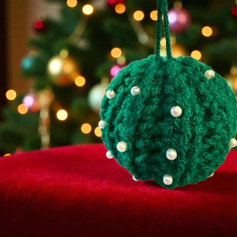 Crochet Christmas Ornaments | Handmade Holiday Baubles | Red Green White Décor | Beaded or Plain | Giftable Tree Decorations