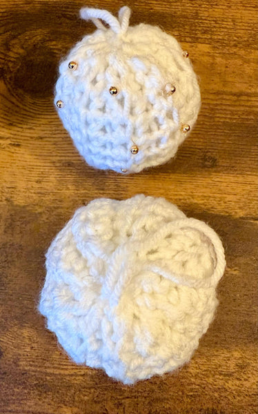 Crochet Christmas Ornaments | Handmade Holiday Baubles | Red Green White Décor | Beaded or Plain | Giftable Tree Decorations