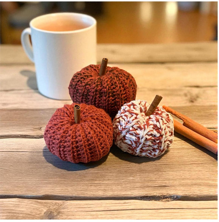 Crochet Pumpkin Decor – Hand Crocheted Cotton Pumpkin, Fall Home Decor, Rustic Farmhouse Autumn Decoration, Thanksgiving Centerpiece