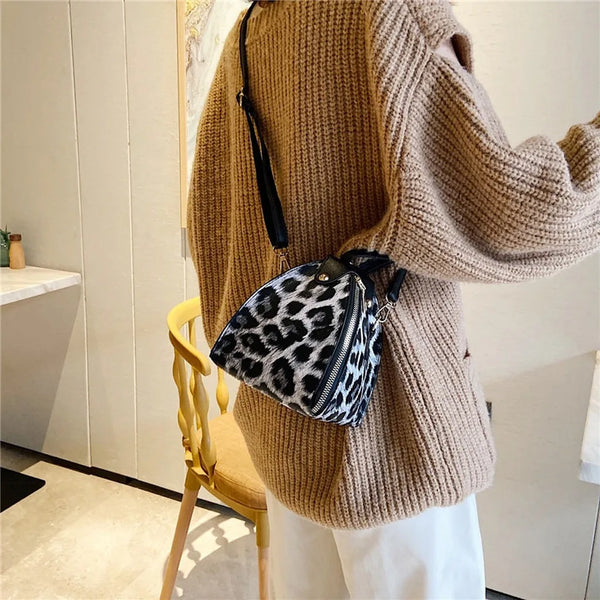 Fashion Women‘S Messenger Bag Creative Coin Purse Pu Leather Bag Trend Print Dumpling Shape Wallet Gift Shoulder Bags