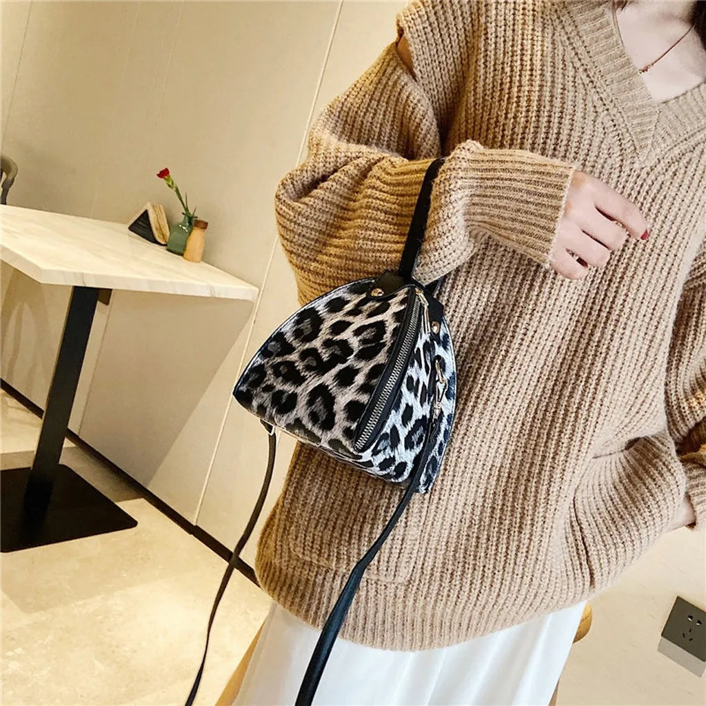 Fashion Women‘S Messenger Bag Creative Coin Purse Pu Leather Bag Trend Print Dumpling Shape Wallet Gift Shoulder Bags